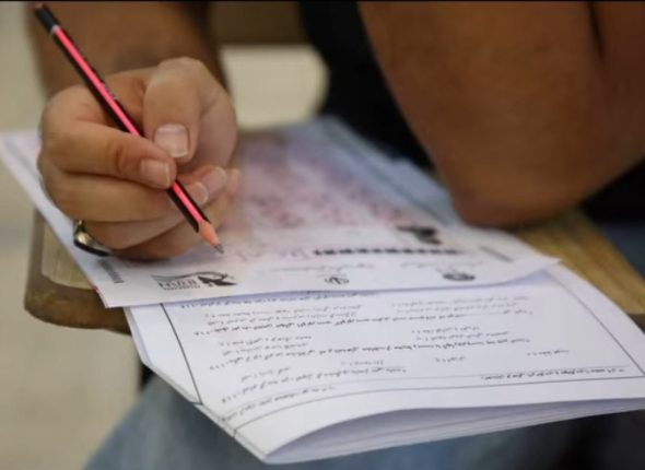 photo_5888577485292029046_y